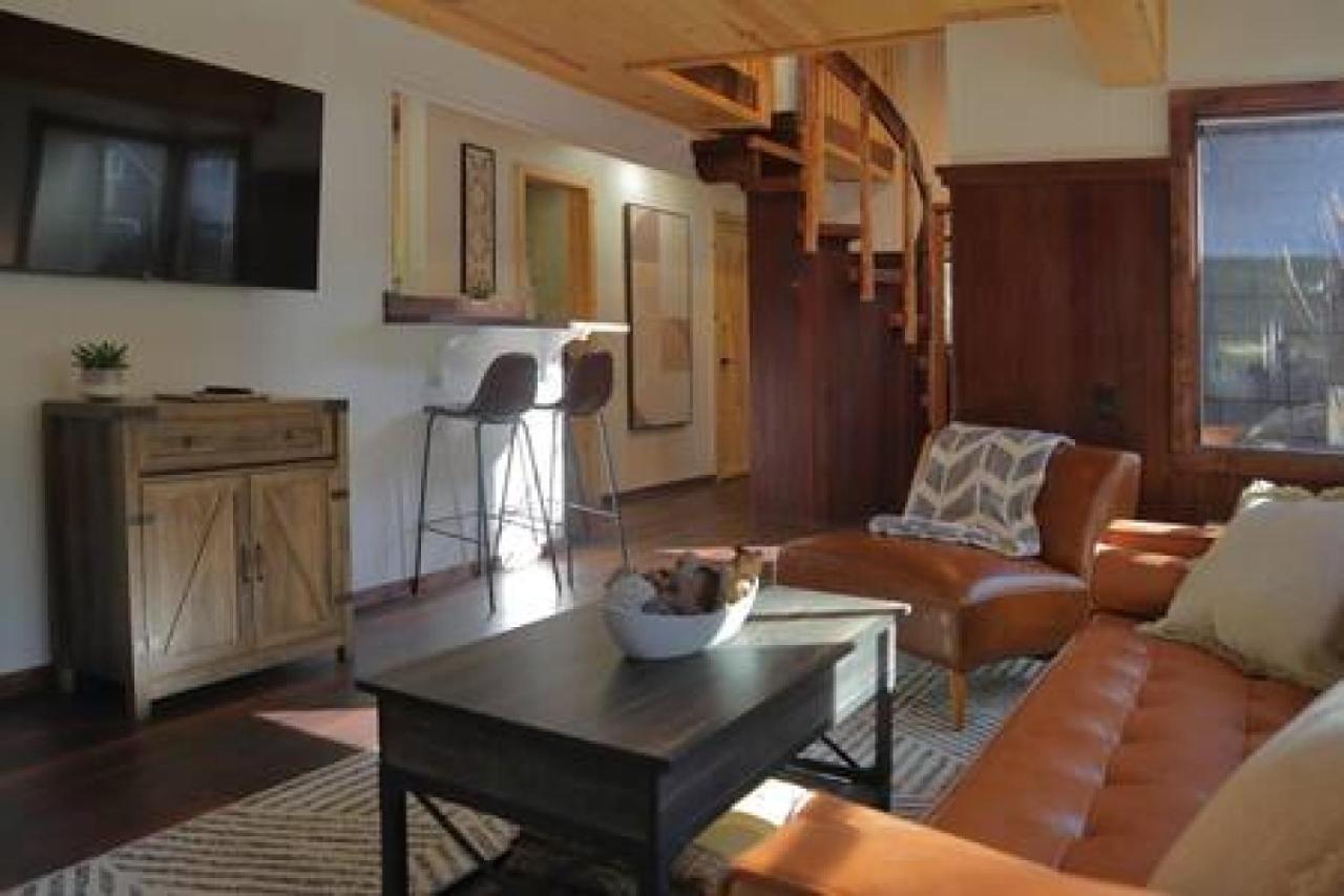 Hobbit House - Charming In Town Villa Idyllwild Exterior photo